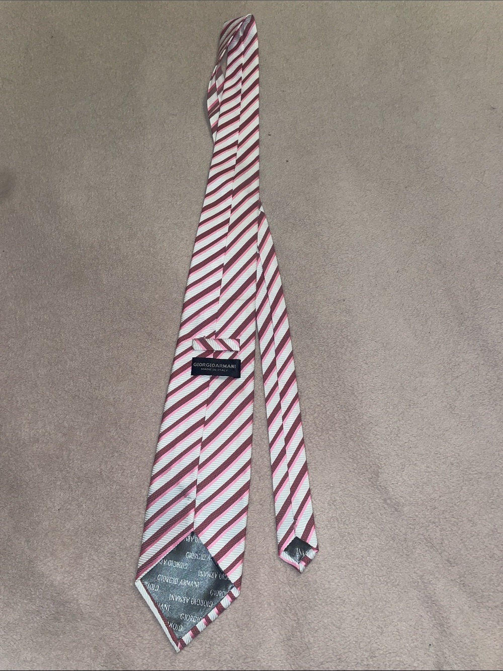 Giorgio Armani Pink and White Diagonal Stripe Italian Silk Tie vintage luxury